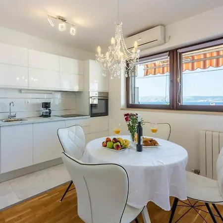 Ga Lu Apartment Novi Vinodolski