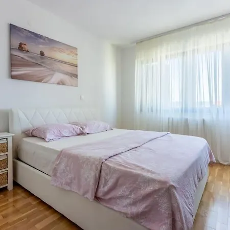 Apartment Ga Lu *