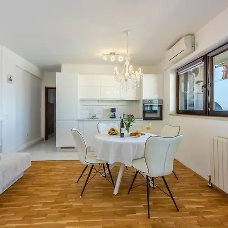 Apartment Ga Lu Novi Vinodolski